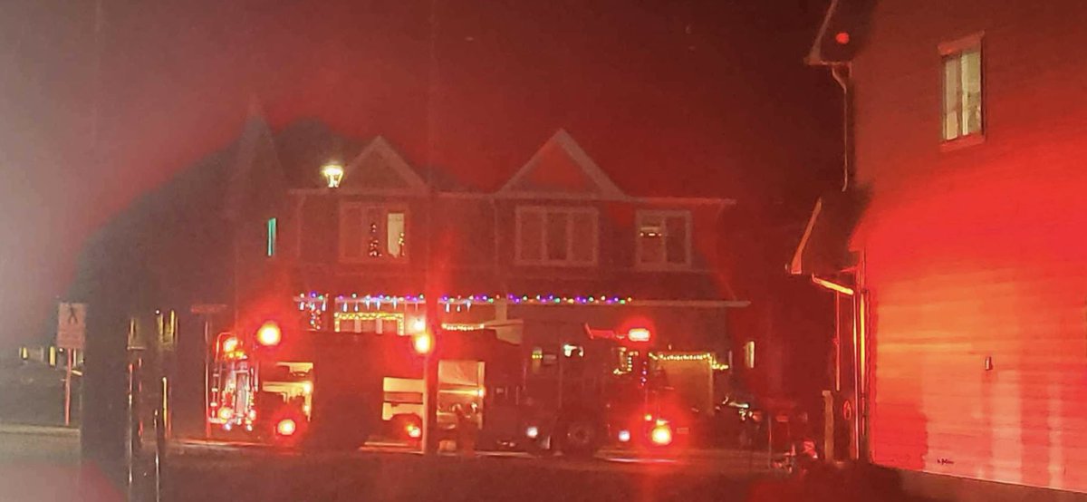 MIHomeYGK's tweet photo. 🚒 Structure fire on Ottawa St in vicinity of Westbrook Rd. https://t.co/GvlD2tTWEy