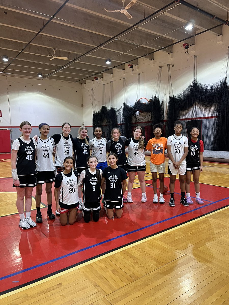 Midwest Elite 13U and 14U JR EYBL final work of 2023…these young ladies will head to Michigan for their next event…Coaching staff had the practice plan on point today…develop them young.

<a href="/mwehoops_eybl/">Midwest Elite Meanstreets EYBL</a> 
#justdoit