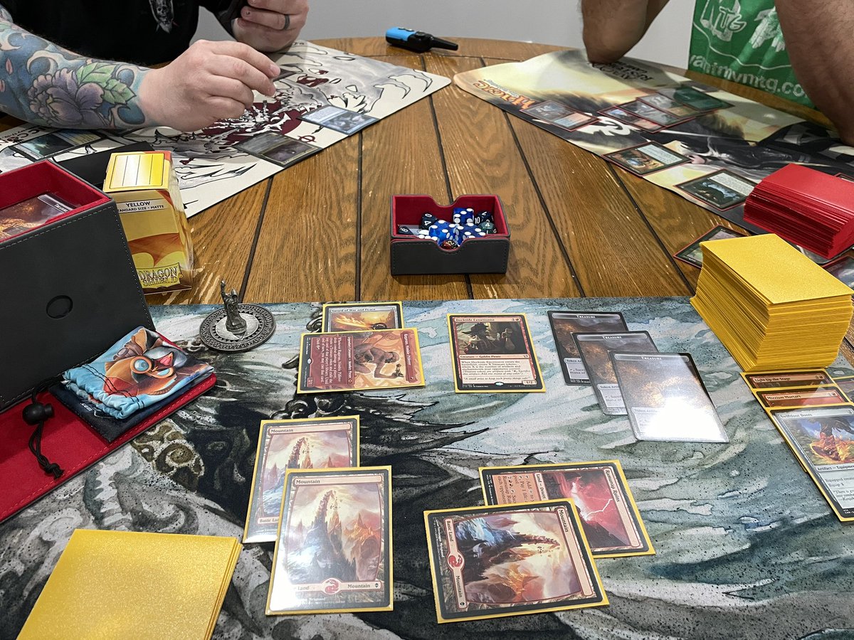 JoeyPascoMTG's tweet photo. Not really into the Year Retrospective posts, but I do have a couple 2023 MTG highlights:

- taking my daughter to #MCPhilly &amp; seeing some folks I've missed a lot + internet friends I'd never met

- unexpected joy in playing Commander (finally, in my 29th year of playing Magic) https://t.co/bgdQq3DTfc