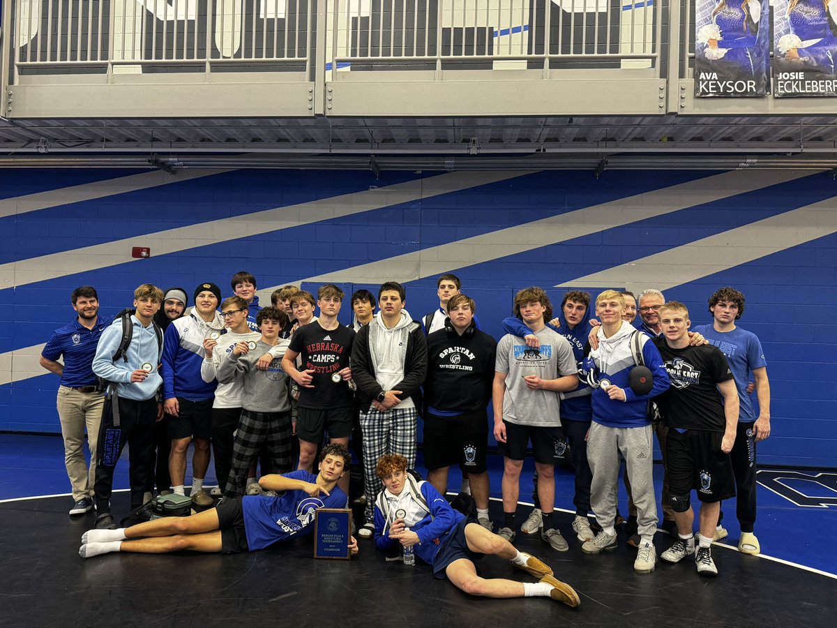 The Spartans take home the Badger duals title, going 5-0 on the day 🔥🔥🔥
Congrats to our undefeated wrestlers on the day …
Mathysin Marco
Chase Cole
Josh Shaner
Scottie Meier Jr. 
Noah Ingwersen 
Braedyn Rakes 
Colton Tucker
Grant Schwerdtfeger 
📸 cred: @averyspivey