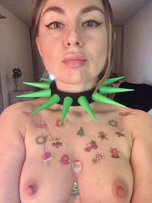 have I been a good girl this year? @MyFreeCams https://t.co/rpr4Oqt1fh<a class="tags" href="/tag/myfreecams">@myfreecams</a>