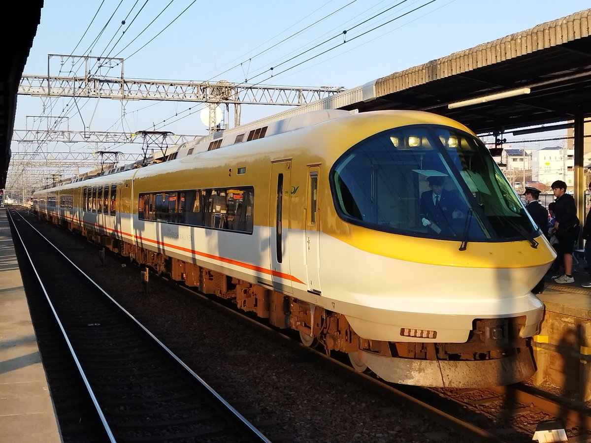 E0Bs9Cf2kTH65h's tweet photo. 12/29日に撮影した写真です
今年最後の撮影だったので良い写真を取れて最高でした
#近鉄 #IL07 #DF11 #VC55 #DF52 https://t.co/9aHbsnCG4m