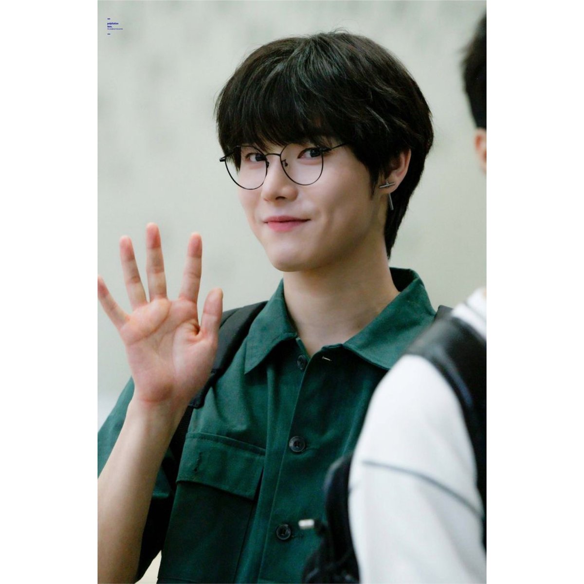 KpopMilitary's tweet photo. D-11 until Yonghoon gets discharged
🏠: 11. January 2024
🖼️: glasses
#YONGHOON #JINYONGHOON #ONEWE #WEVE
Follow & turn on the 🔔 to not miss any daily countdown :) https://t.co/YuneDGeYsT