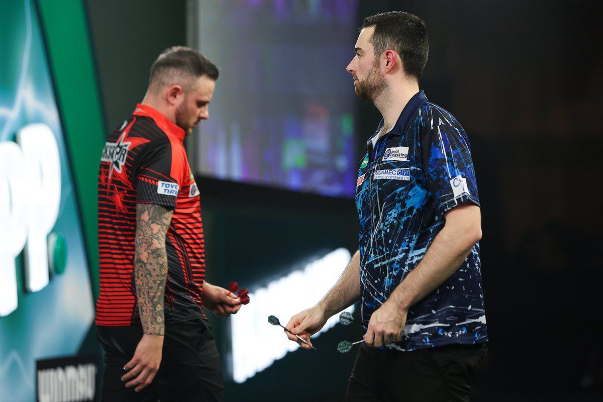 OfficialPDC's tweet photo. THIS IS RIDICULOUS!!!

8 MATCH DARTS MISSED https://t.co/utXZXKsUYq