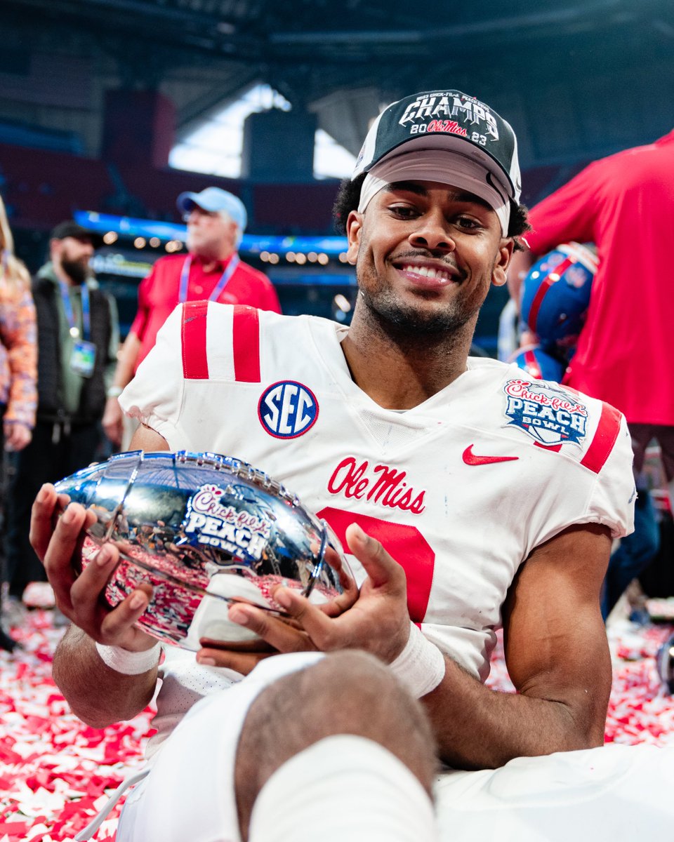 OleMissFB's tweet photo. That feeling when you’re coming back for 2024 

@_treharris13 | #HottyToddy https://t.co/j9ZWPeePsM