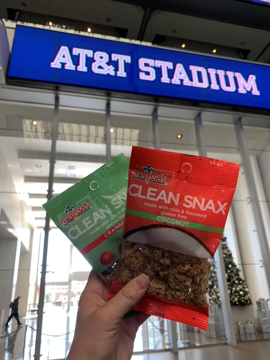 Holiday Season 🤝 Football Season

No better place to spend NYE weekend than at @attstadium! 

Who's tuning into @dallascowboys v @Lions tonight? & who's snacking on #CleanSnax while they watch? 🙋🙋‍♀️

#MelissasProduce #DallasCowboys #StadiumFood #HealthyOptions #SeasonsBest
