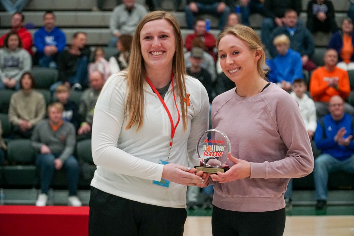 Congratulations to the Small School Girls all tournament team! Lauren Emm- Bloomington Central Catholic Cate Uhren- Bloomington Central Catholic Trinity Davis- Kankakee Bishop McNamara Callie Huston- Springfield SHG Gracie Furlong- Galena Lauren Miller- CPC/ASE #ClutchUp