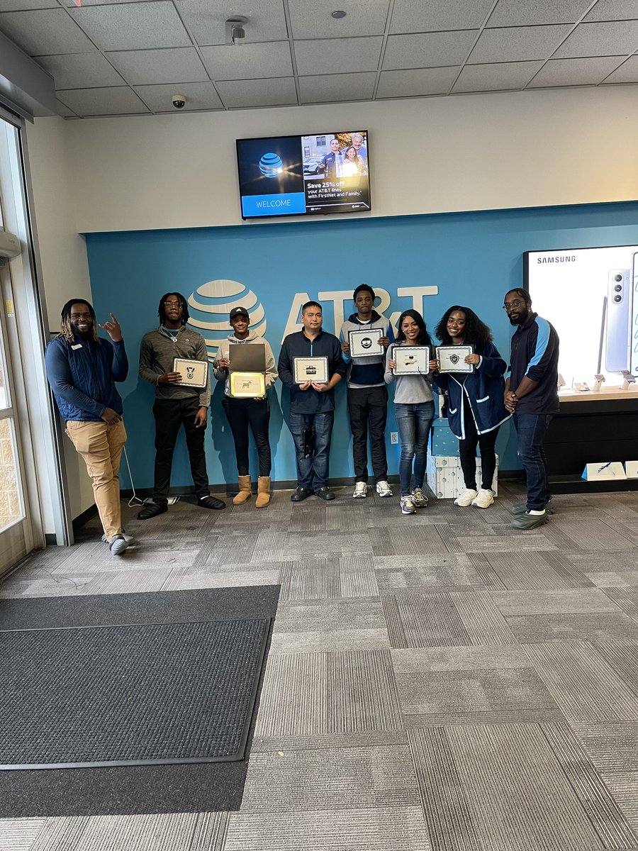 DakariJones2's tweet photo. Upper Darby Awards and Recognition Day!! Special shout out to @RSMTyLoading for all that he’s done to help me shape Upper Darby into the monster it’s become.
@trobinson0311 for holding it down as my unofficial 2nd ASM and my entire team throughout the year! #goodbye2023hello2024 https://t.co/Ik60TEEuUC