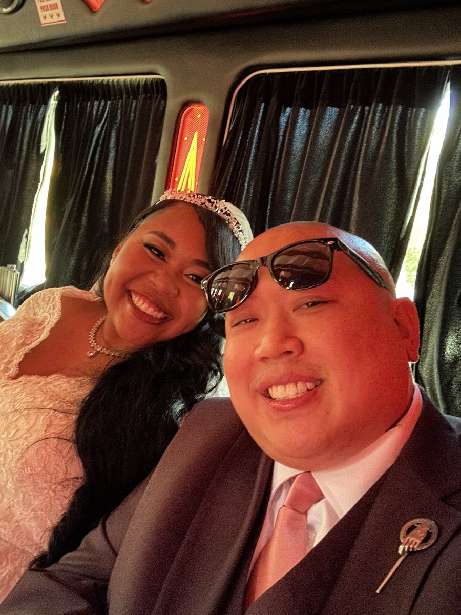 MANDY L⭕️PEZ™ tweet media