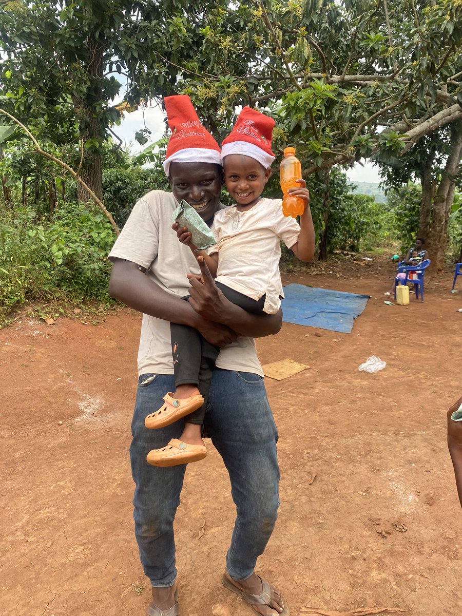 heartsofhopec's tweet photo. Colossians 3:14
And above all these put on love, which binds everything together in perfect harmony.
#helpthechildren #helptheneedy https://t.co/se9omGmeJ6