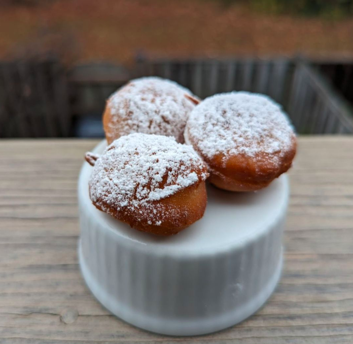 Our online History in the Kitchen is 2 weeks from today, on Jan.13th, 10:30 am to 11:15 am. We are cooking donuts!!! Recipe adapted from the Christian Barclay manuscript, 1697-1723.Thanks to Marissa Nicosia at @rare_cooking for the original recipe! Info: ow.ly/9MTO50QmFNU