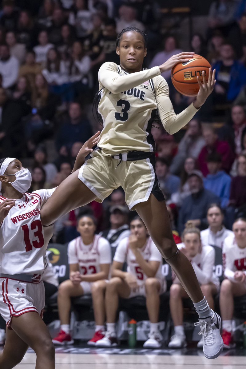KrockPhoto's tweet photo. #4favs first half Purdue WBB vs Wisconsin #purdue https://t.co/fcpptfiEVO