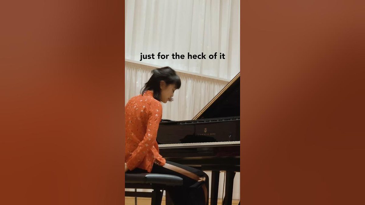 MusicGavalas's tweet photo. Just for the heck - behind my Schumann album recording #1 https://t.co/JDeaFVCAys https://t.co/Xe991ruayO