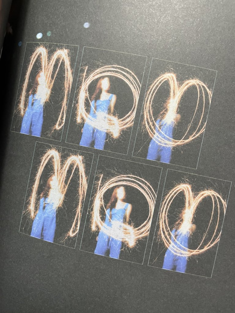wheeix's tweet photo. MO♡MO♡
I LOVE MY MOOMOO
♡ The day MAMAMOO was born ♡
MAMAMOO’s family picture sticker on Hwasa’s 2024 SG 🥺🥹 https://t.co/nrTvPt873Z