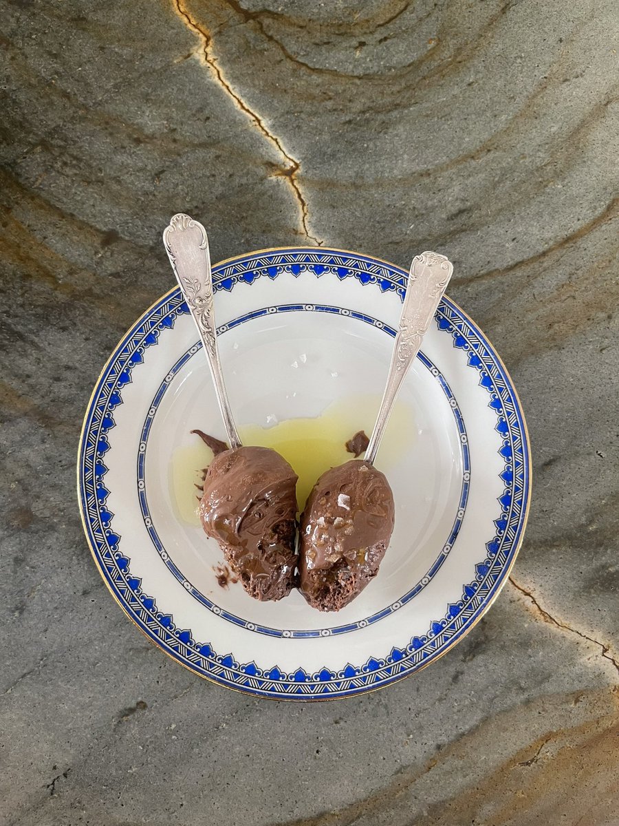 Ben Hundreds tweet media