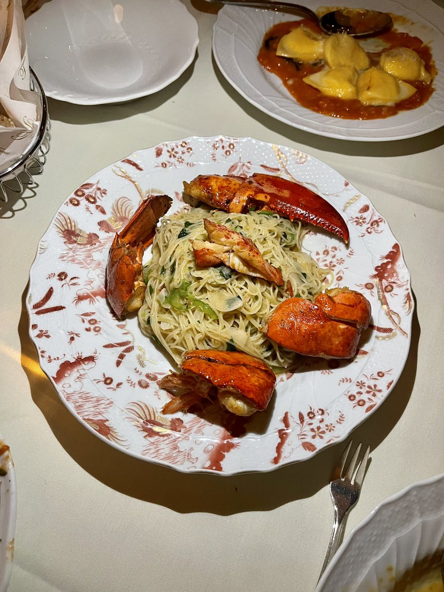 Ben Hundreds tweet media