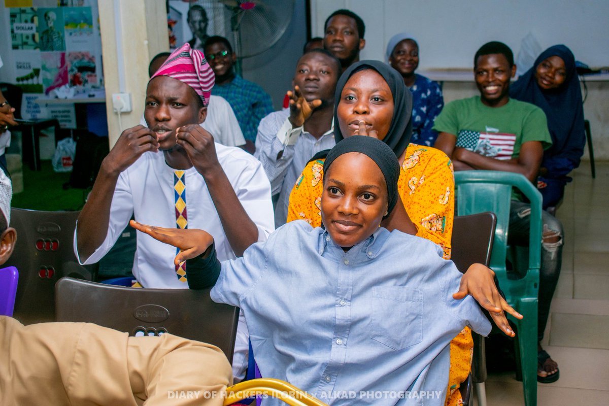 twenty4_io's tweet photo. Organising the First ever #IlorinCyberMeetup was a game changer in the city, it exposed the audience to careers in cybersecurity and gave more clarity to the enthusiast.
All cybersec enthusiast started cqme our of their caves. I built the community in Ilorin from scratch. https://t.co/r52wCQdk0k