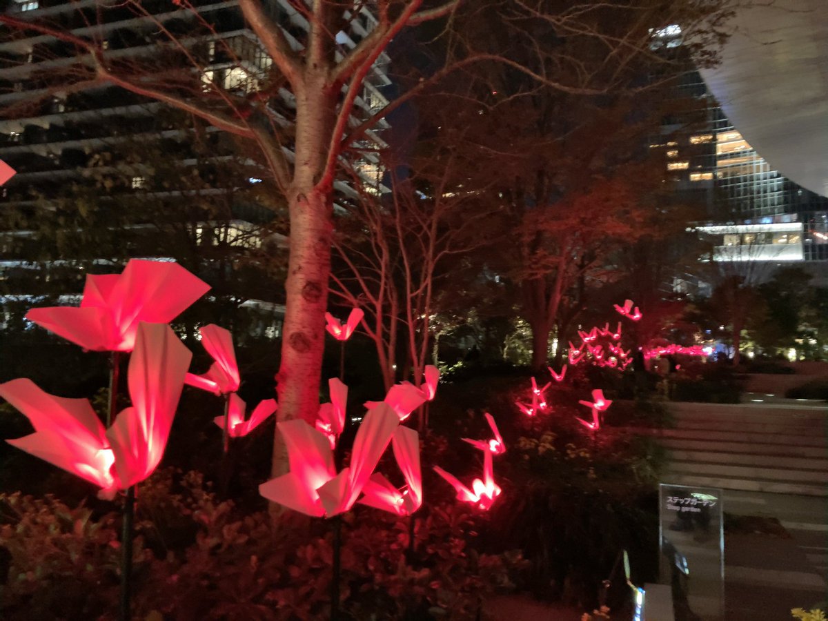 ysh3294xex's tweet photo. おはようございます☺️
早朝に〇〇してたので思いっきり朝寝坊…
欲しい方は別途……で

昨日は虎ノ門ヒルズにも少し足を伸ばして、不思議な光アートが？ https://t.co/fu3VjZ1SBs