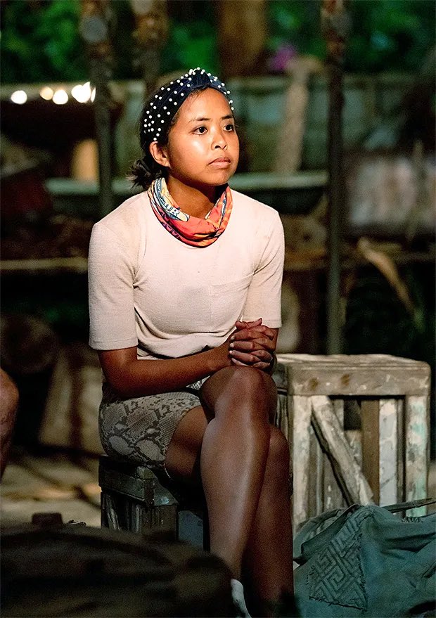 amarisbates's tweet photo. the gayest little headband in #Survivor winner history https://t.co/4kVq9aPUPR