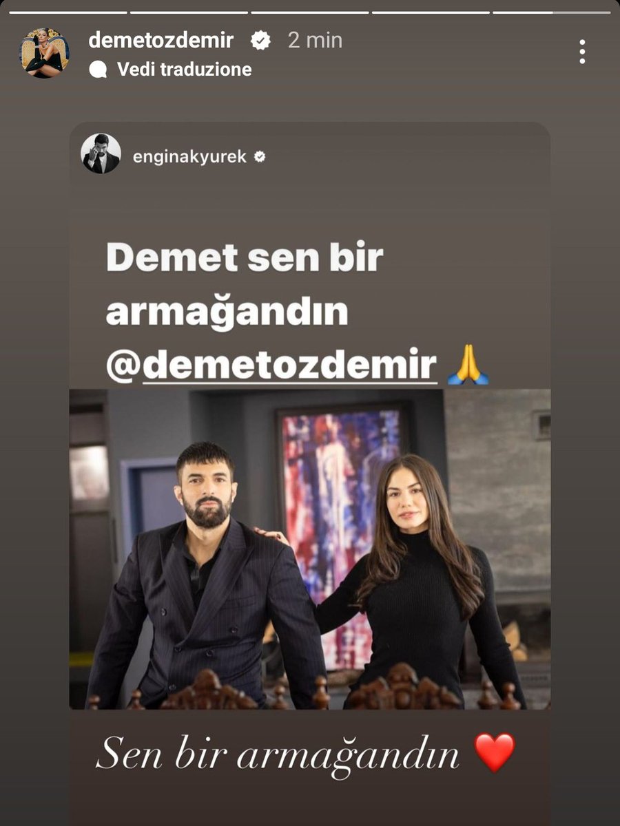 ella dice : " eres un regalo yel dice  " eres un regalo tambien para mi"