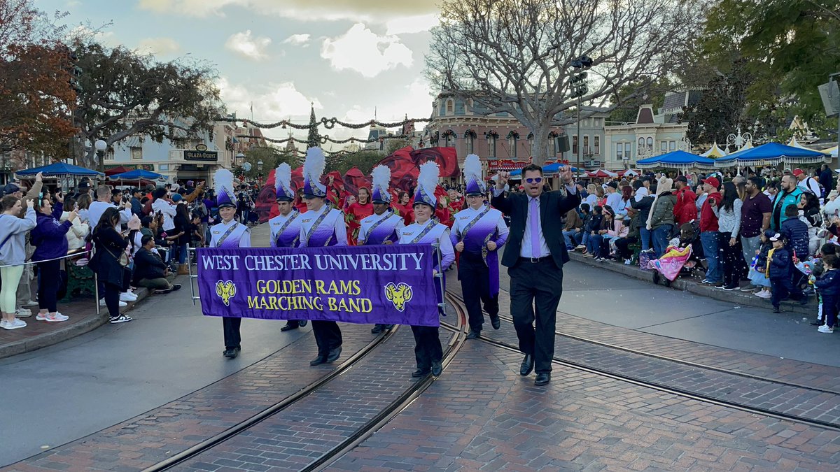 BrianCoxWSOM's tweet photo. Our Golden Rams have been absolutely great these last few days in CA! Looking forward to our last few days here and the Rose Parade on January 1st! @WCUofPA https://t.co/lKb18WZ2WK