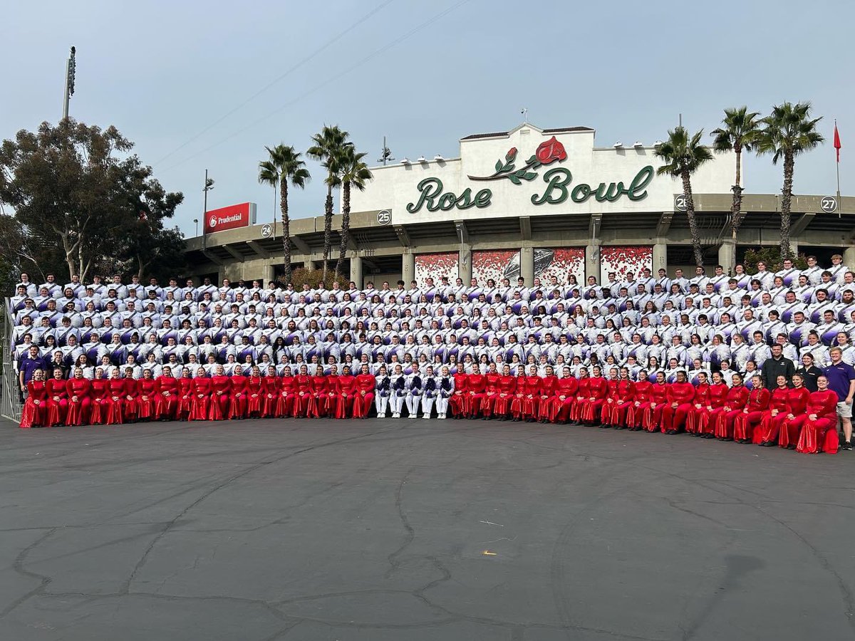 BrianCoxWSOM's tweet photo. Our Golden Rams have been absolutely great these last few days in CA! Looking forward to our last few days here and the Rose Parade on January 1st! @WCUofPA https://t.co/lKb18WZ2WK