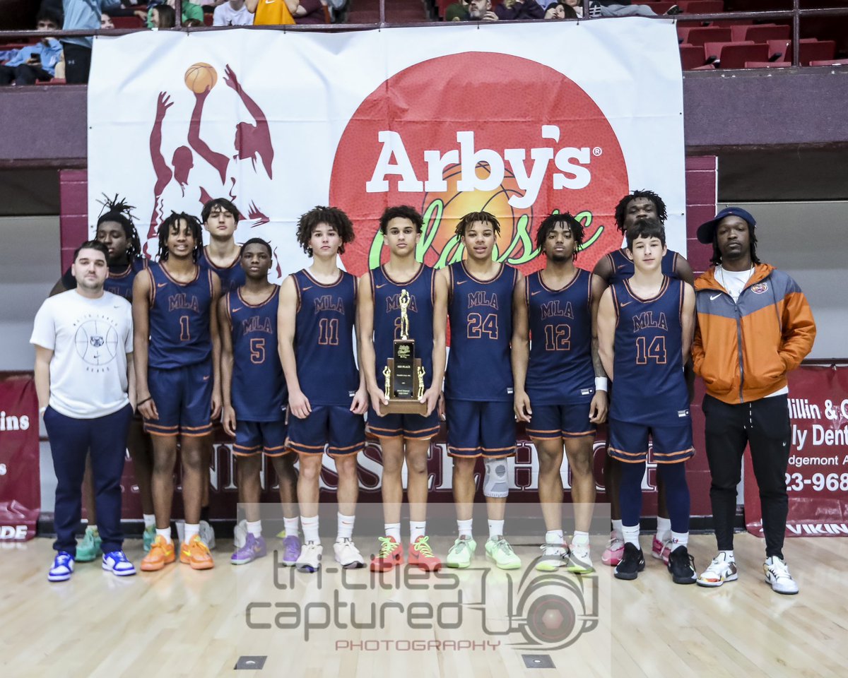 theclassic_ths's tweet photo. Congratulations to our Third Place finisher, Mater Lakes Academy (Miami, Fla.)! They got the best of a talented Mentor (Ohio) team, 105-90. https://t.co/swnn60xEMk