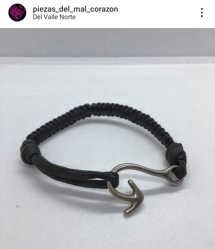 BadHeartMex's tweet photo. #paracord550 con #microfibra #piezasdelmalcorazón💜🕉️📿 #artesanomexicano #hechoamanoconamor❤️ #handmadejewelry #handmadewithlove❤ https://t.co/annrI7gppC
