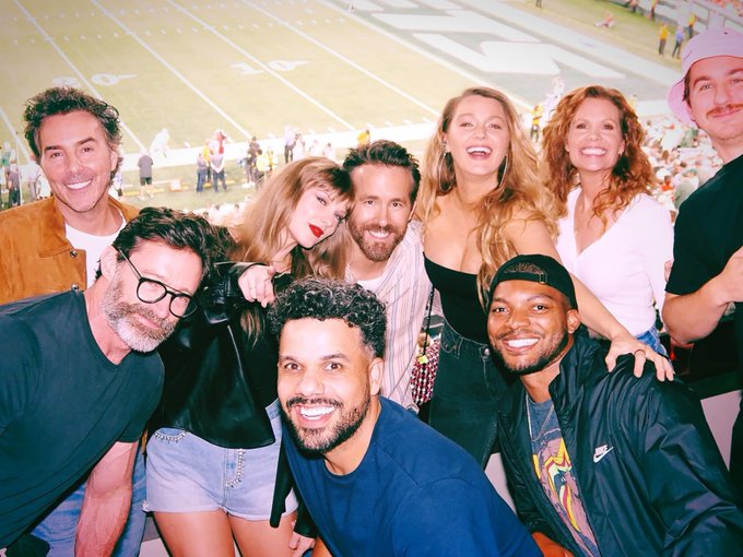 Watch emily 🩷🧡🩵💜's leaked NSFW photo on TwXstars