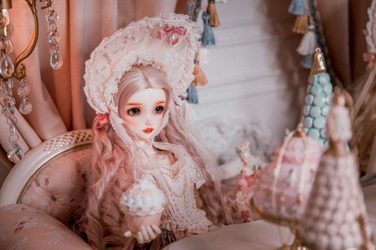 sakura_babie's tweet photo. ๐ Happy New Year Eve ๐
#Volks #SuperDollfie #VolksDoll #BJD #bjdcollector #dollcollector #Doll #Dolls #Desers #Desersdress #BJDhouse #BJDroom #BJDdiorama #dolldress #princess #floraldress #dollgown #dolldress #dollgown #dollbonnet #bjdfurniture #sd_elsa #sd_ariel #pastelcake https://t.co/0SUtKk6m5w