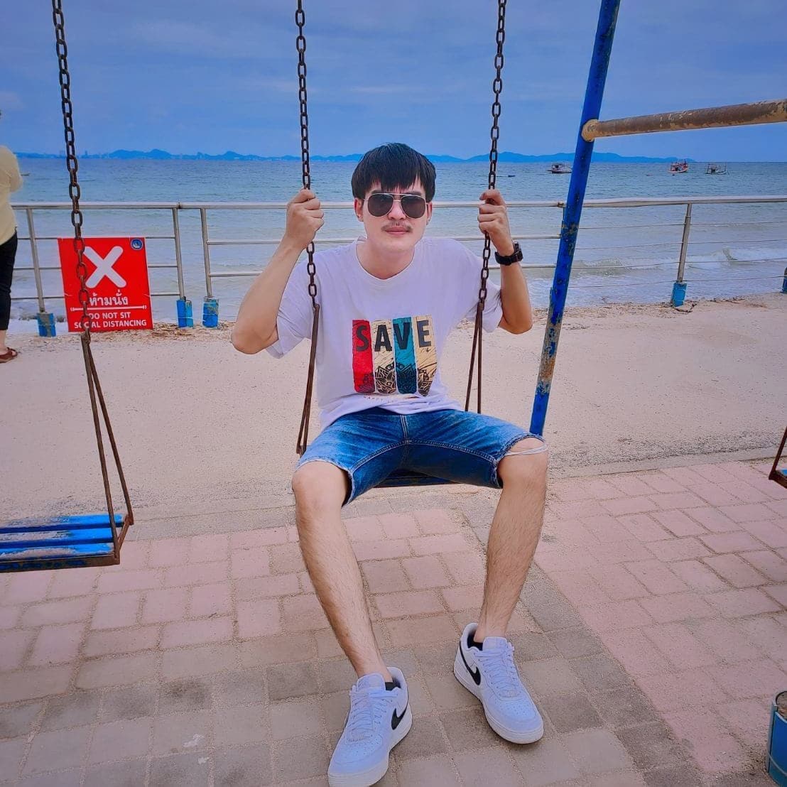 คิดถึงนะ บอกได้มั้ย 🥺
คิดถึงบ้างมั้ย ...บอกได้นะ 
#ลาดกระบัง