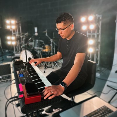 LubbiDaniel's tweet photo. #NuevaFotoDePerfil https://t.co/O2C8fqHCbM
