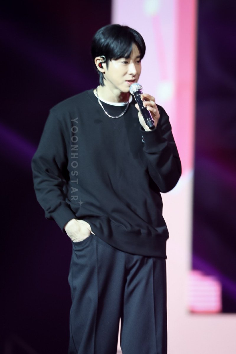 a_ba8626's tweet photo. ➖

2023 TVXQ! CONCERT [20&amp;2]

사복윤호😍😍😍😍😍

231231 Sound Check
#UKNOW #YUNHO
#유노윤호 #정윤호 #ユンホ
#TVXQ!
#Rebel
#TVXQ_20n2 
#2023_TVXQ_CONCERT https://t.co/zC3E3kgd4y