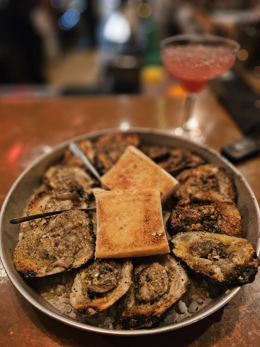 Laamon06's tweet image. #halfshell