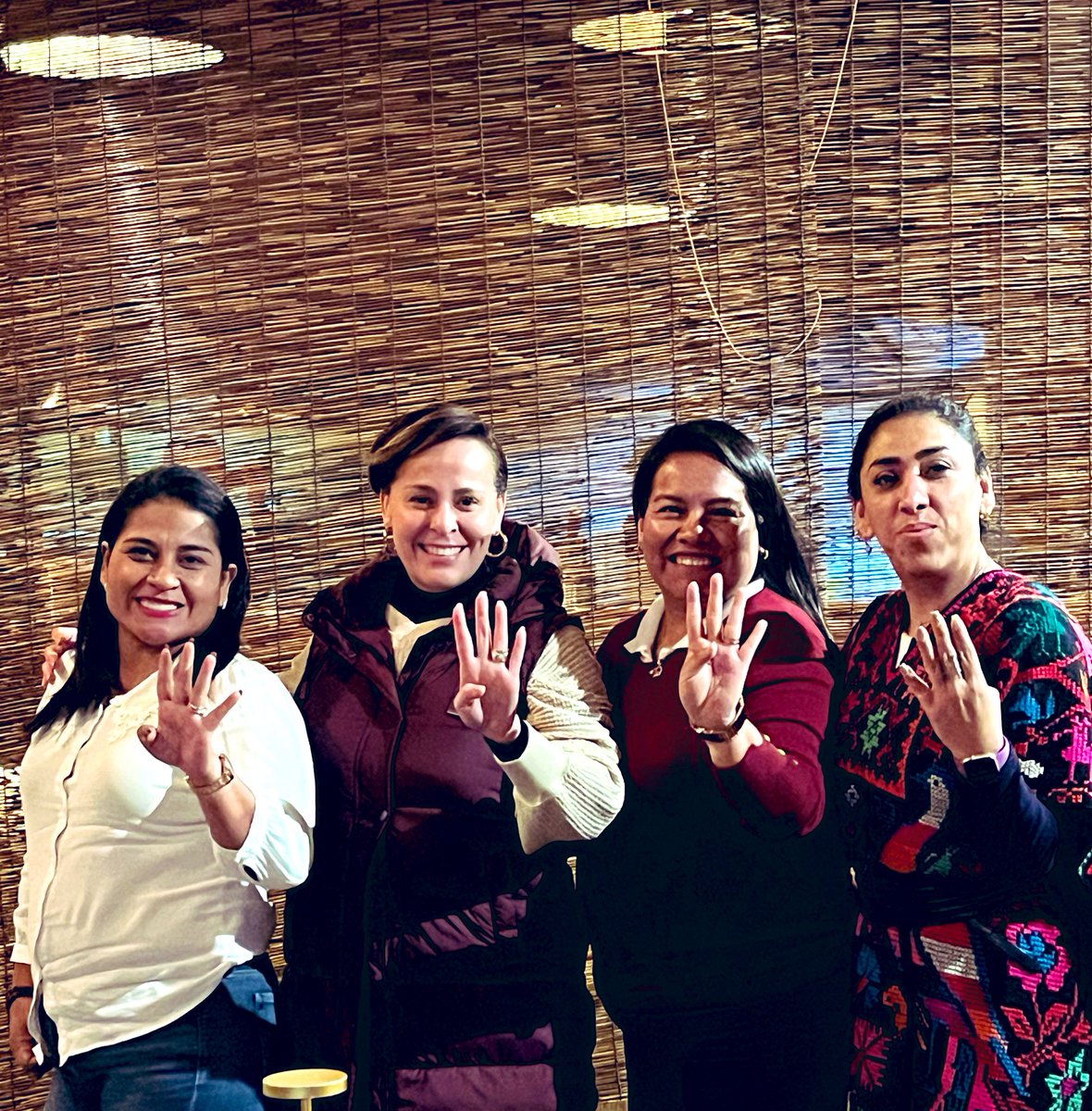 edurneochoa's tweet photo. Las 4 en el 2024. 🤘🏼

La Tr4nsformación será con nosotras, o no será. 

#LasMujeresVan🤍
#EsTiempoDeLasMujeres 
#AbramosCaminos
#PorqueSiSePuede 

“Por amor a Puebla” 

@BerePorquillo @GabyGuzmanMx @NormaPimentelMx https://t.co/w250Rje8Qj