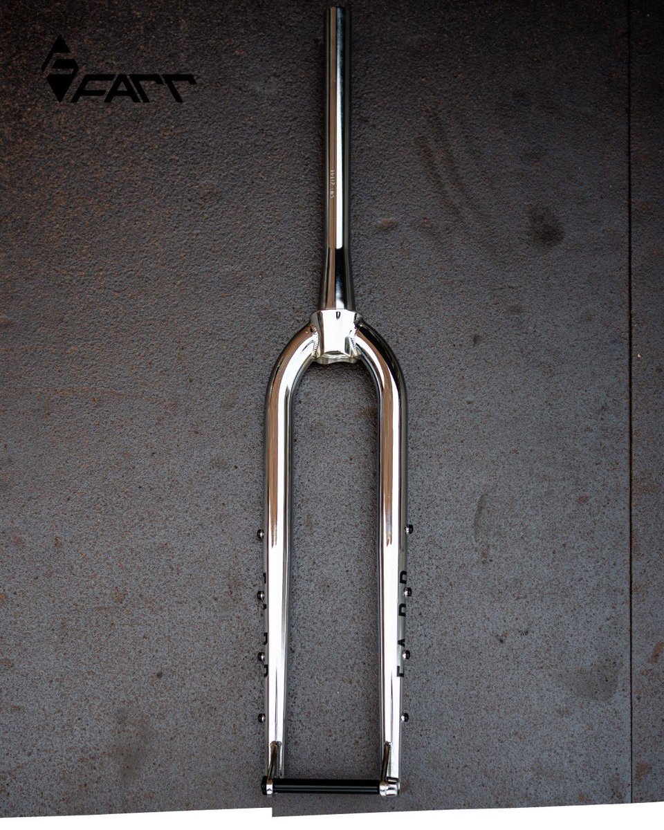 ridefarr's tweet photo. 4130 Cromoly Rigid Fork /// only a few left in stock #grabthem https://t.co/GYsgcHtsss