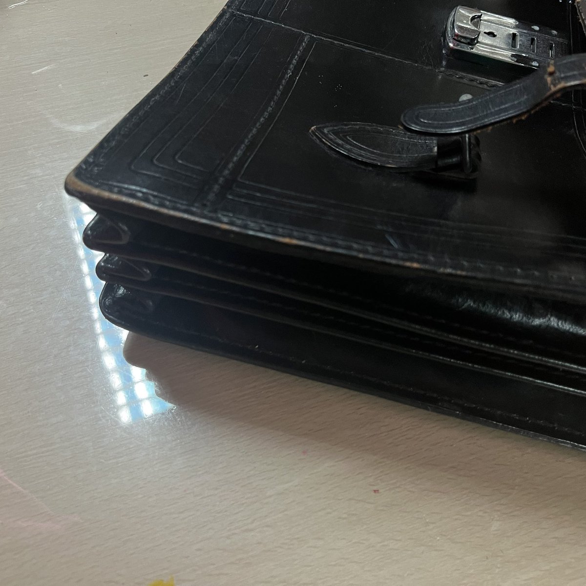 tutorandbooks's tweet photo. ขายจาคอบมือสอง สภาพดี 1000 บาท รวมส่ง สามารถทักมาขอดูรูปเพิ่มเติมได้คับ

นัดรับได้ตาม mrt คับ

#จาคอบ #จาคอบมือสอง #ขายจาคอบ #dek67 #dek68 #dek70 https://t.co/A3jpoKcW3f