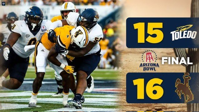 FIRSTLADYMLB's tweet photo. 🎙️REPOST FOR THE NEXT FREE PLAY  IN CFB ON MONDAY!

💥💥💥BOOOOOOOOOM!!!!💥💥💥

🧹WE SWEPT THE BOARD AGAIN IN COLLEGE FOOTBALL!!!

3-0 in CFB today!!

💰Maryland +4.5=✅Winner
💰Georgia/Florida St over 45.5=✅Winner
💰Toledo +5=✅Winner

#GamblingTwitter #CFBPicks https://t.co/aru8eIejwr