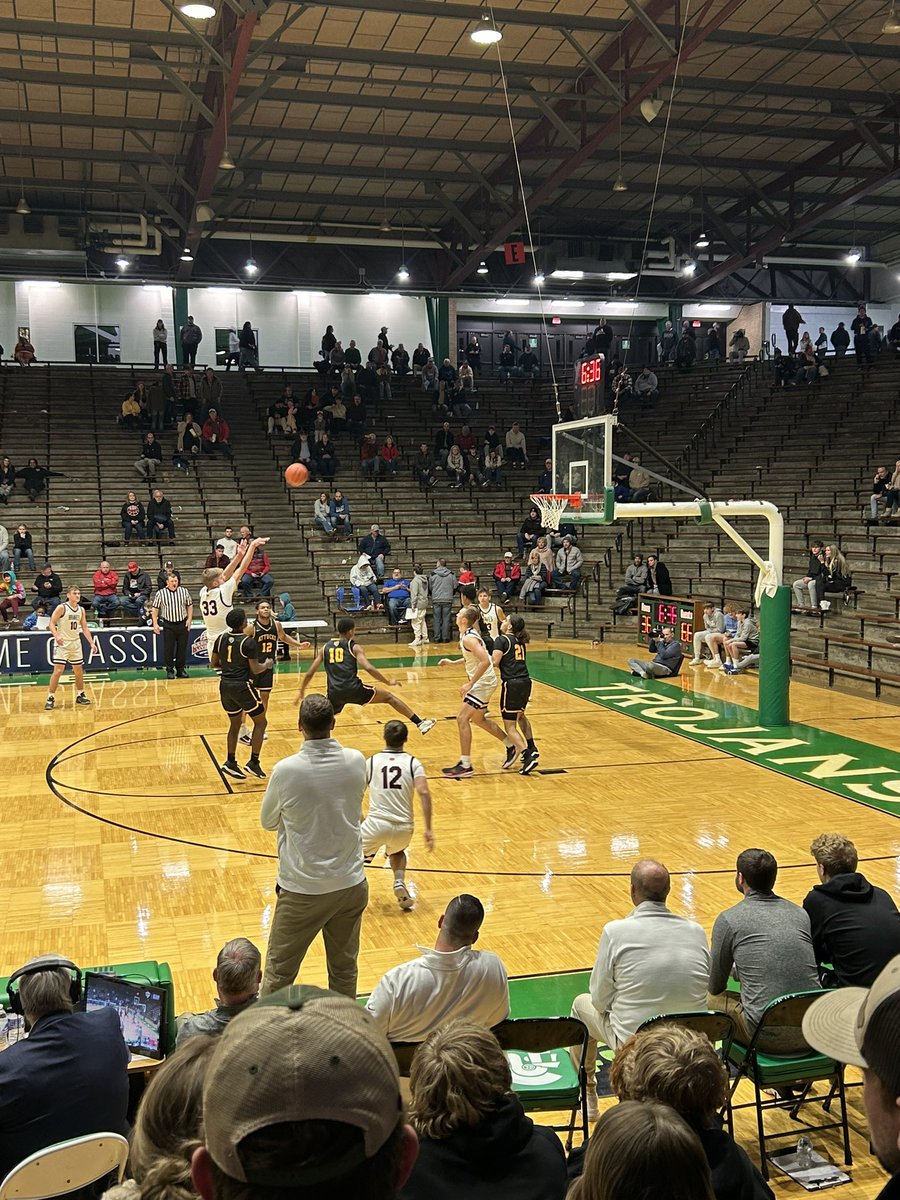 bchsathletics23's tweet photo. Our Braves fell to Crispus Attucks 51-76 in the championship game of the Hall of Fame Classic. Congratulations to Parker Hehman and Colby Hall on making the all-tourney team! Go Braves! 🏀 https://t.co/h6I7deORKJ