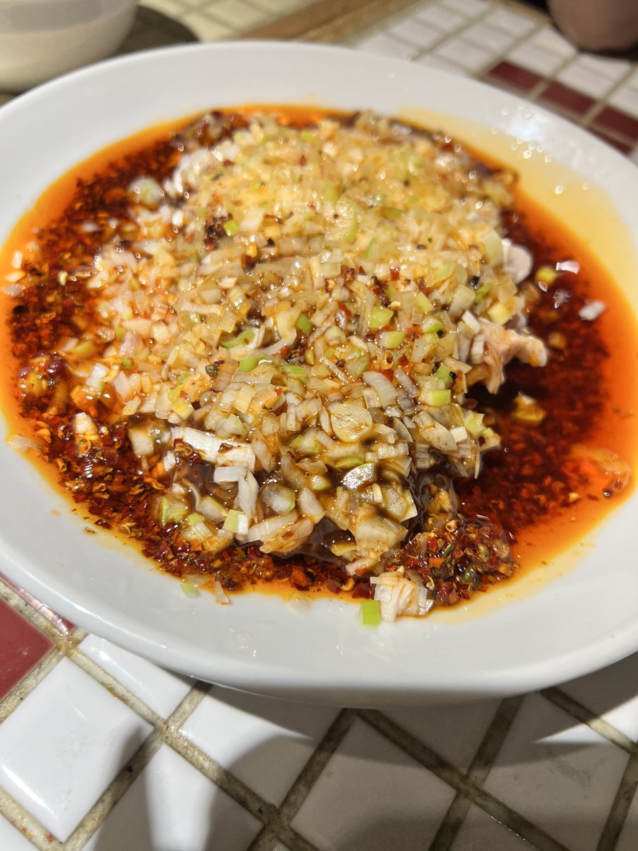 hanamaru_hpy's tweet photo. 麻辣火鍋🍲
めちゃくちゃうまい😋

先週も食べたけど、また🤭

よだれ鶏、ぷりぷり海老🦐とパクチー🌿の焼売、蒸しハンバーグetc

ぜんぶうまい😋辛いものにハイボールの甘さが合う🍺 https://t.co/600l0qfcQ9