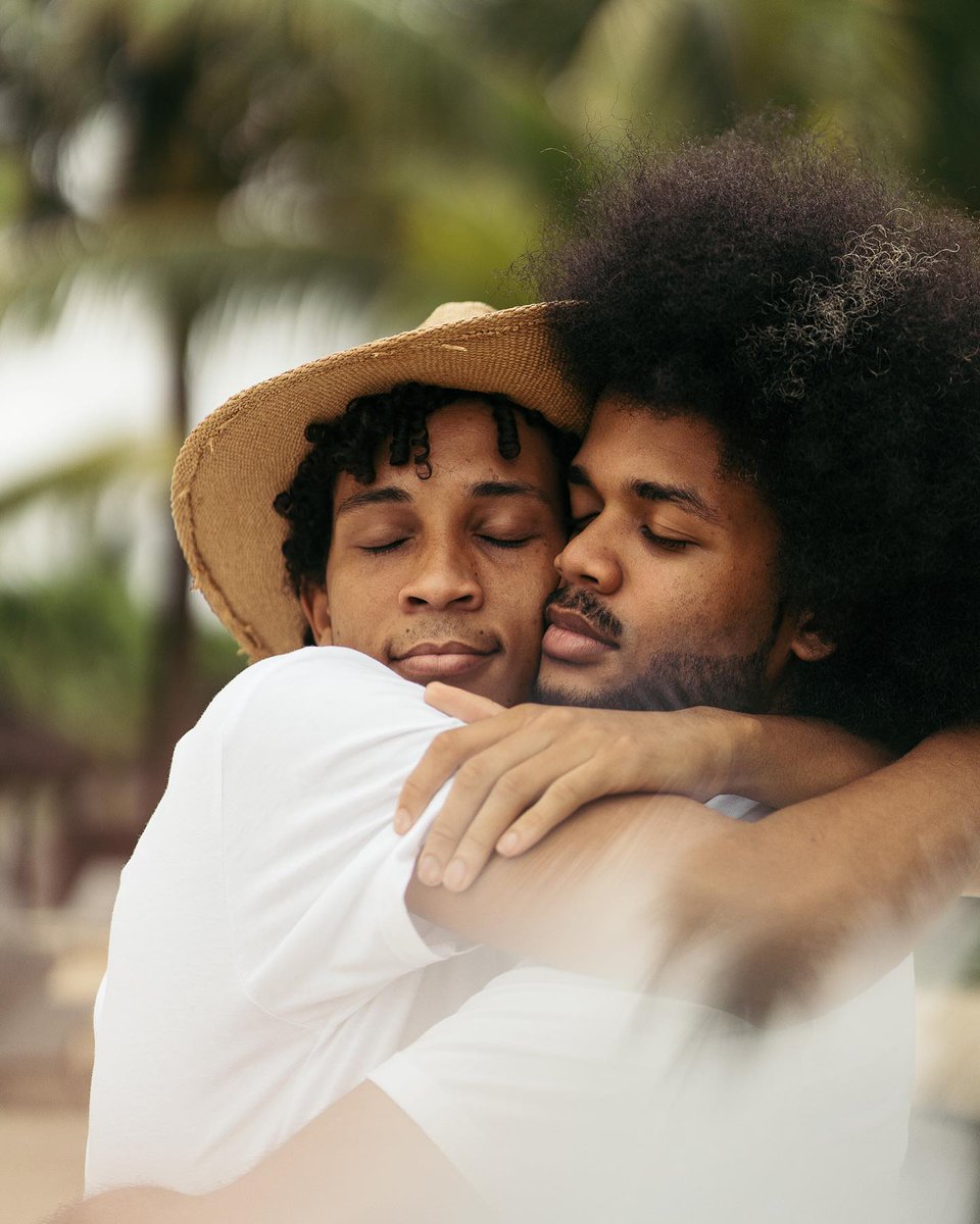 evollgbt's tweet photo. Photographer: @katkamalinova.cz 📸 
📍 - Mauritius

#gaycouples #gayswiss #gay #dreamcouple #realationshipgoals #men #style #menstyle #mensfashion  #love #loveislove  #pride #gaycouple  #gaylove #gaypride https://t.co/jsxxVNEZoM