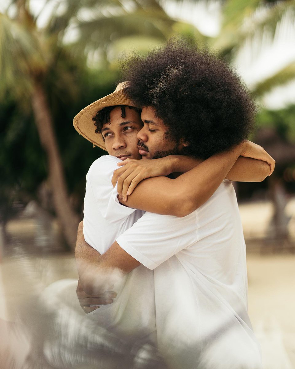 evollgbt's tweet photo. Photographer: @katkamalinova.cz 📸 
📍 - Mauritius

#gaycouples #gayswiss #gay #dreamcouple #realationshipgoals #men #style #menstyle #mensfashion  #love #loveislove  #pride #gaycouple  #gaylove #gaypride https://t.co/jsxxVNEZoM