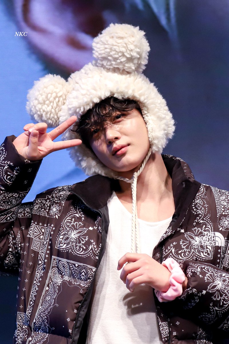 요한아 올해도 고생많았어
내년도 꽃길만 걷자💐
2023년 빠빠~~