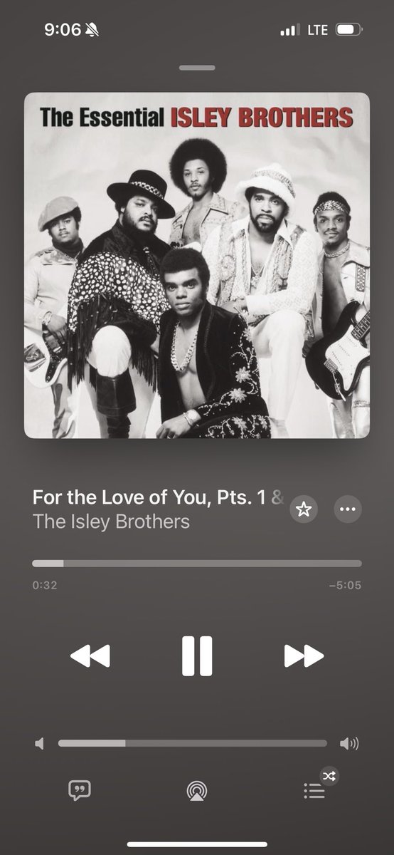iambearlee's tweet photo. Coldest song ever . You can play this at a BBQ, wedding , reception , riding through the city or just in your house with smooth beverage . #Cincinnatis own ๐ฅ๐ค๐พ https://t.co/Qz1D2n9rXA