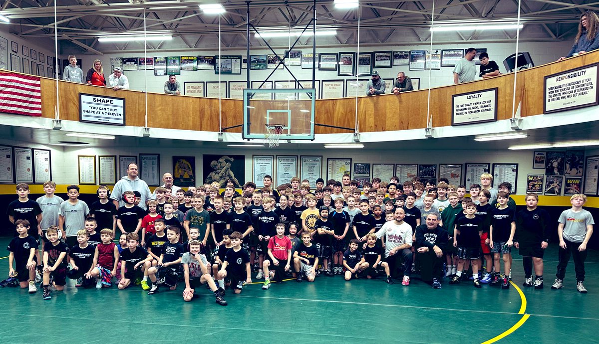 Great clinic today at St.Eds working with some young studs from West Shore, Quest, Bishop Waterson and Neighbor Hood wrestling programs. Thanks @DefenseSoap and Guy Sako for the opportunity 🤝