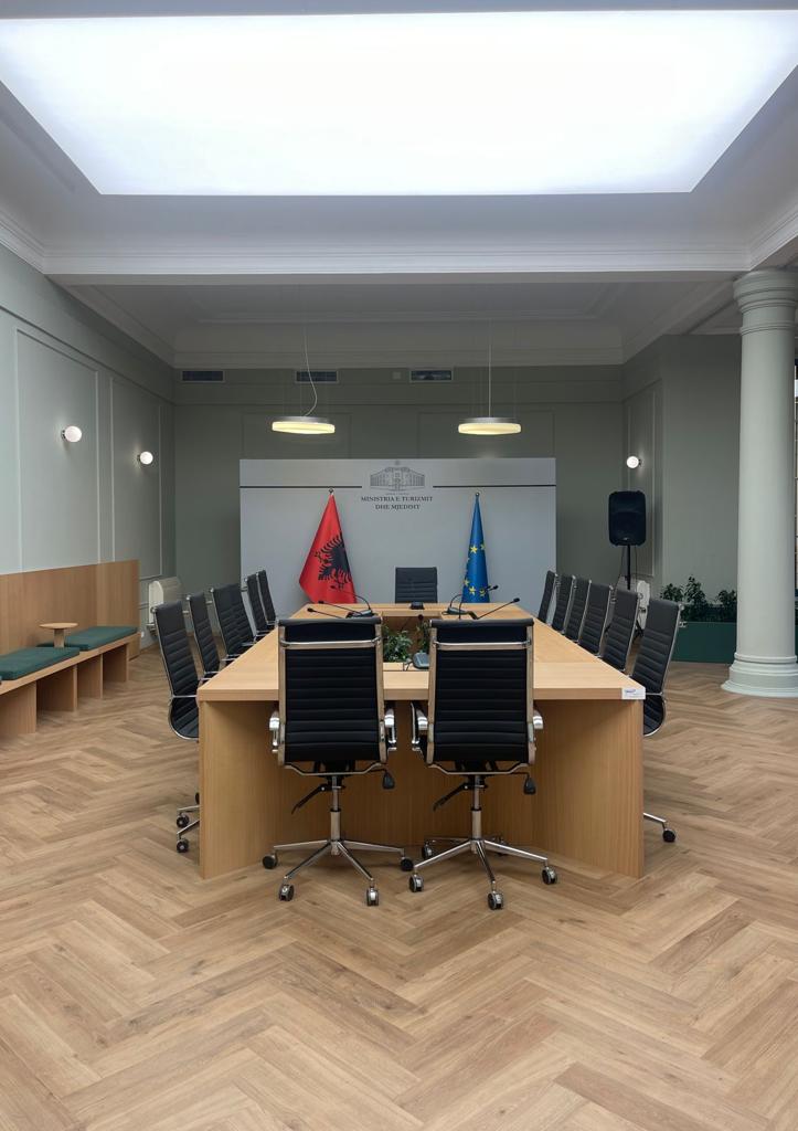 due_mari_'s tweet photo. Pilot project: Albania

The Rehabilitation of The Conference Room of The Ministry of Tourism and Environment https://t.co/h1zffAa2X1