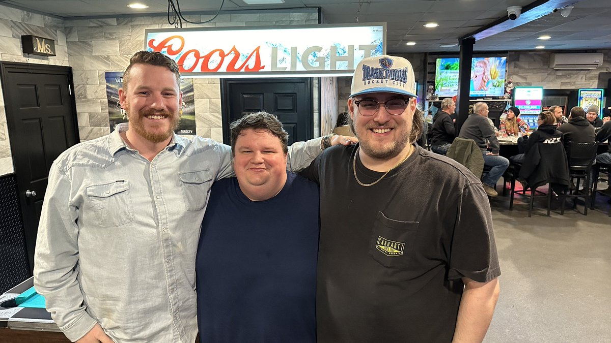 CDoranVT's tweet photo. When videogame friends become real life friends @calebs_a_liar @EhhhBurgioski https://t.co/0yY2AMYPQh