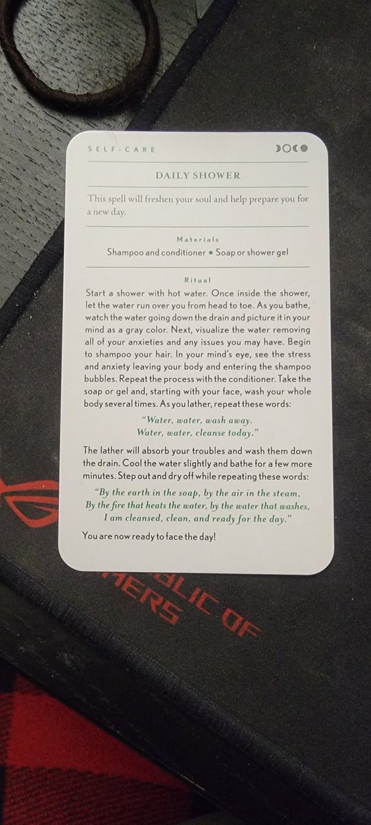 zedslayerg's tweet photo. Guuuuuys! My spell deck called me stinky!! I'm so upset right now! #wiccapedia #spelldeck https://t.co/1KC8rrryXl