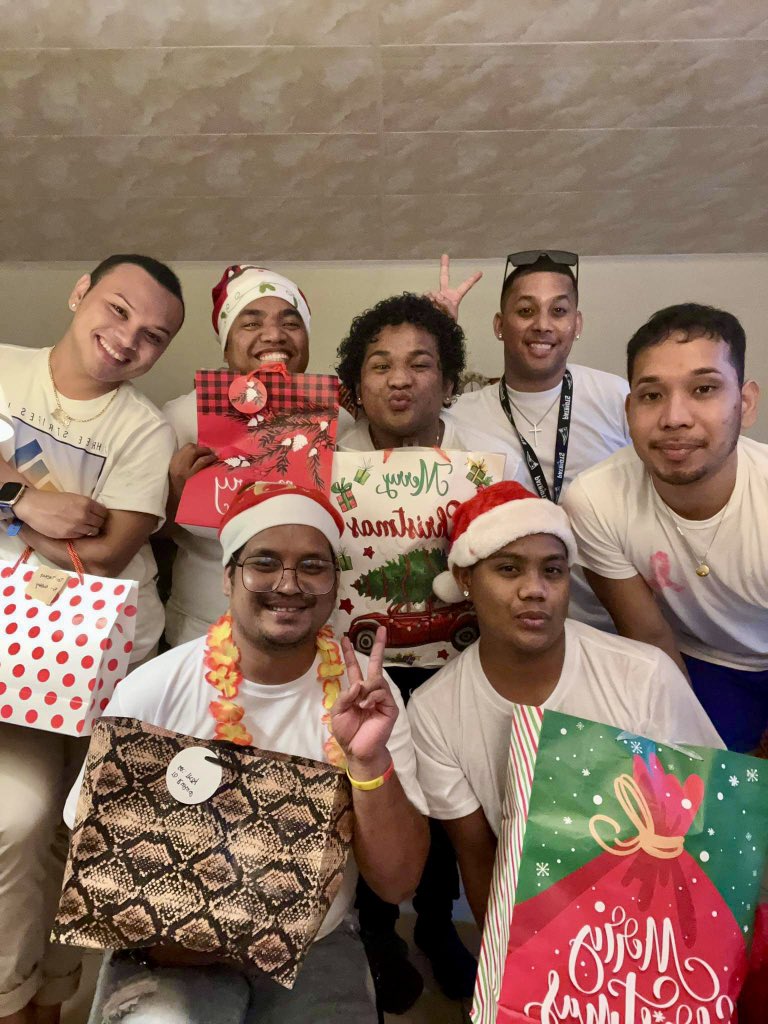 LatumaB's tweet photo. KUTMI (Kakol United Together Marshall Islands) Merry Christmas &amp; Happy New Year nan aolep 🎆🎉❤️ https://t.co/6sMRpJjMuW