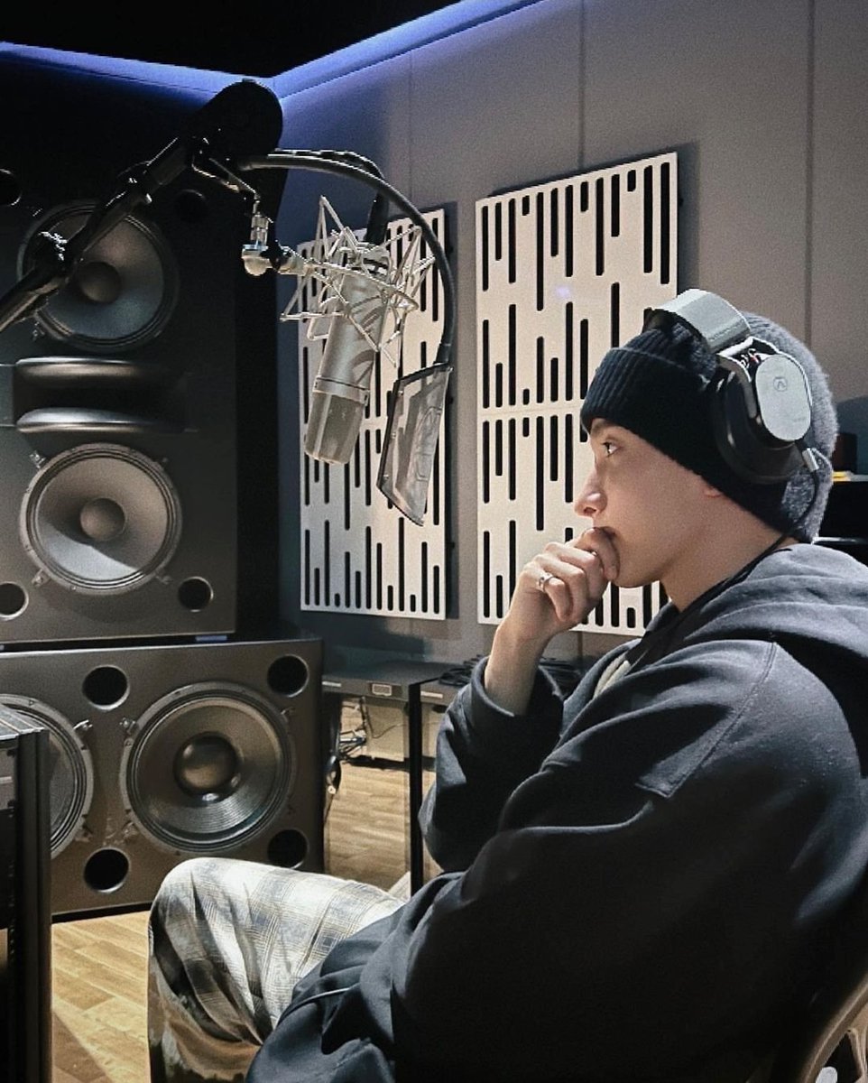 ִֶؘ (@ruejez) on Twitter photo 